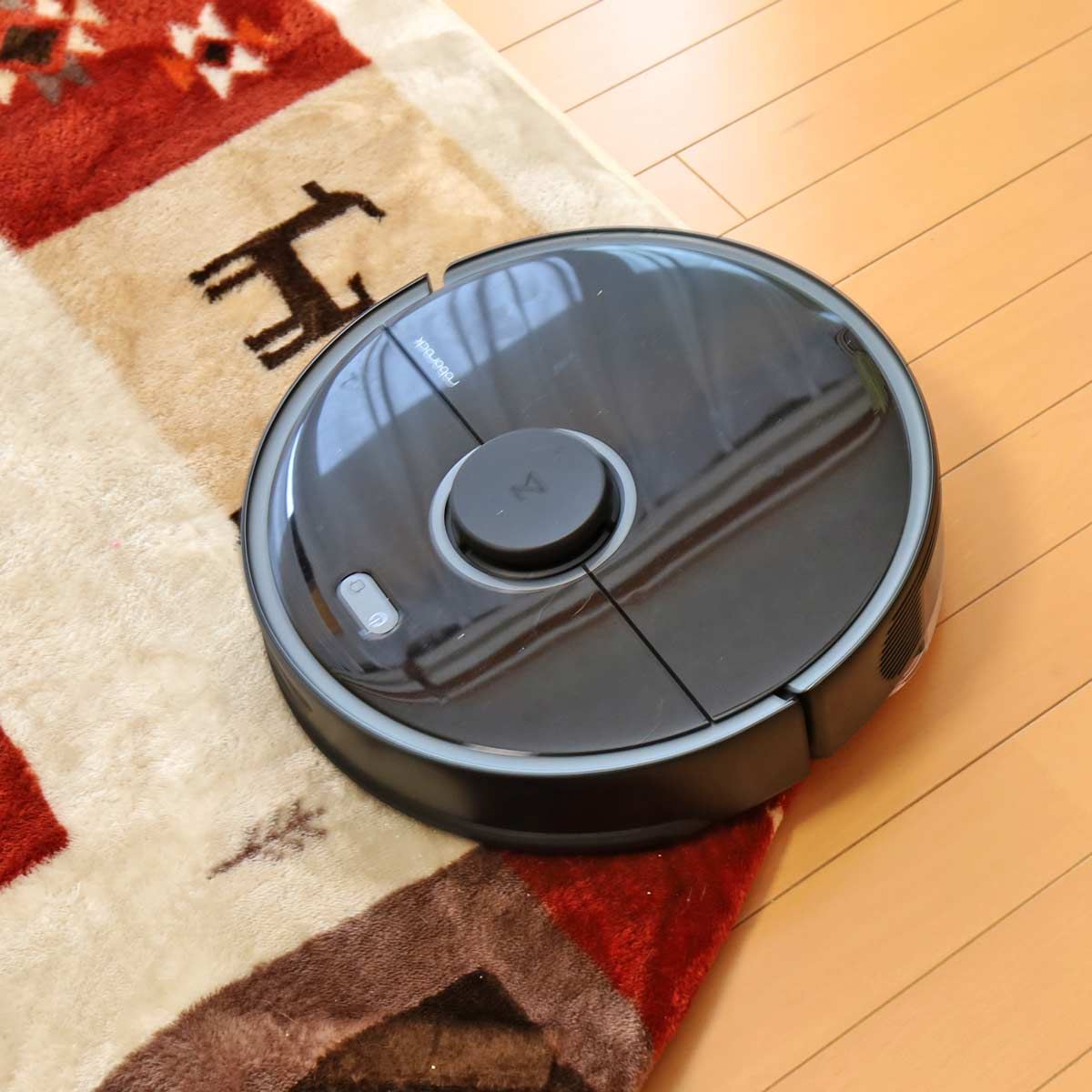 ペットがいる家はロボット掃除機が重宝する！ 水拭きもできる