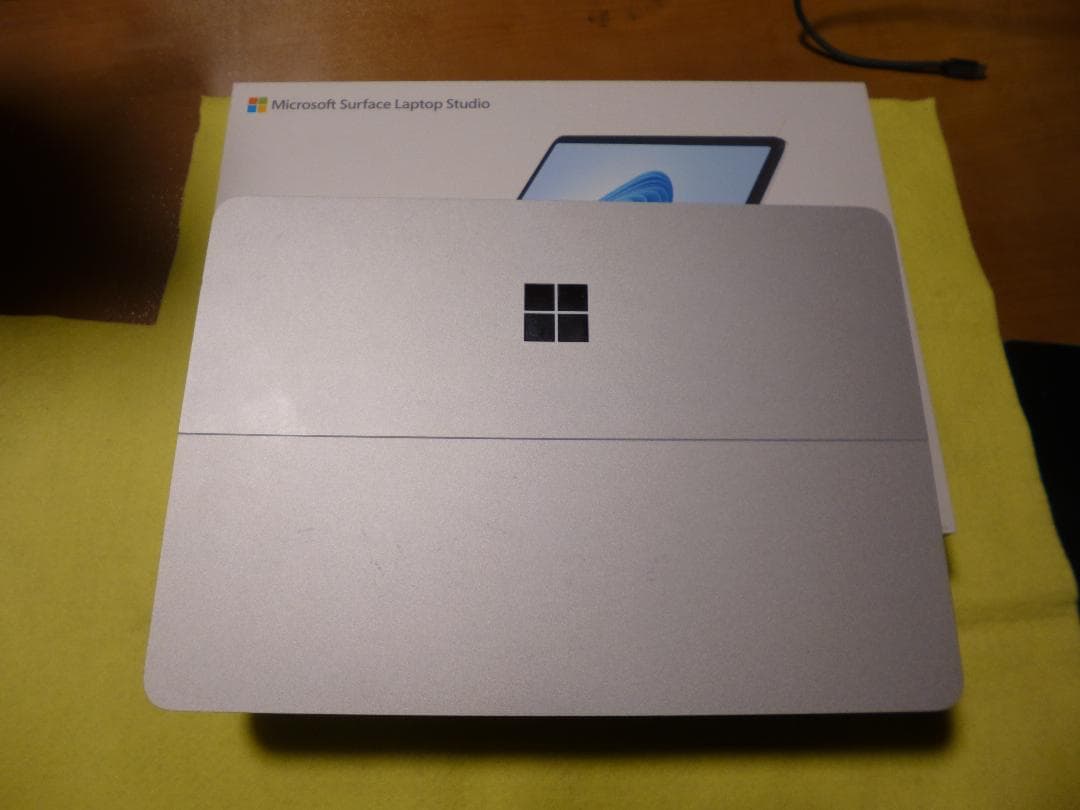 T*A様 Microsoft Surface Laptop Studio Surface Laptop Studio 2: 高解像度なビジネス クラスのノート PC